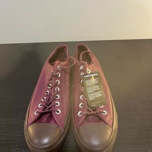 Converse burgundy/wine red leather sneaker